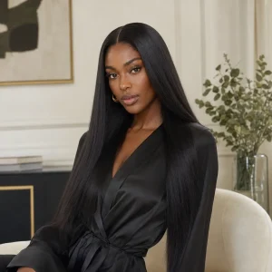 Perruque Lace Front Minuit longue et lisse sur femme africaine